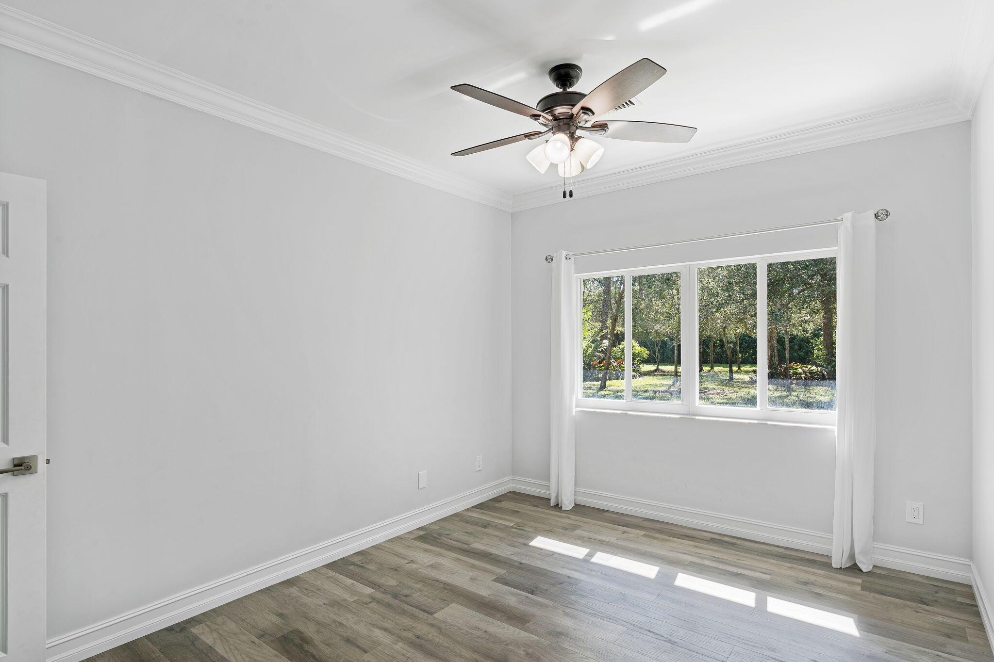 PENNOCK POINT IN - Residential