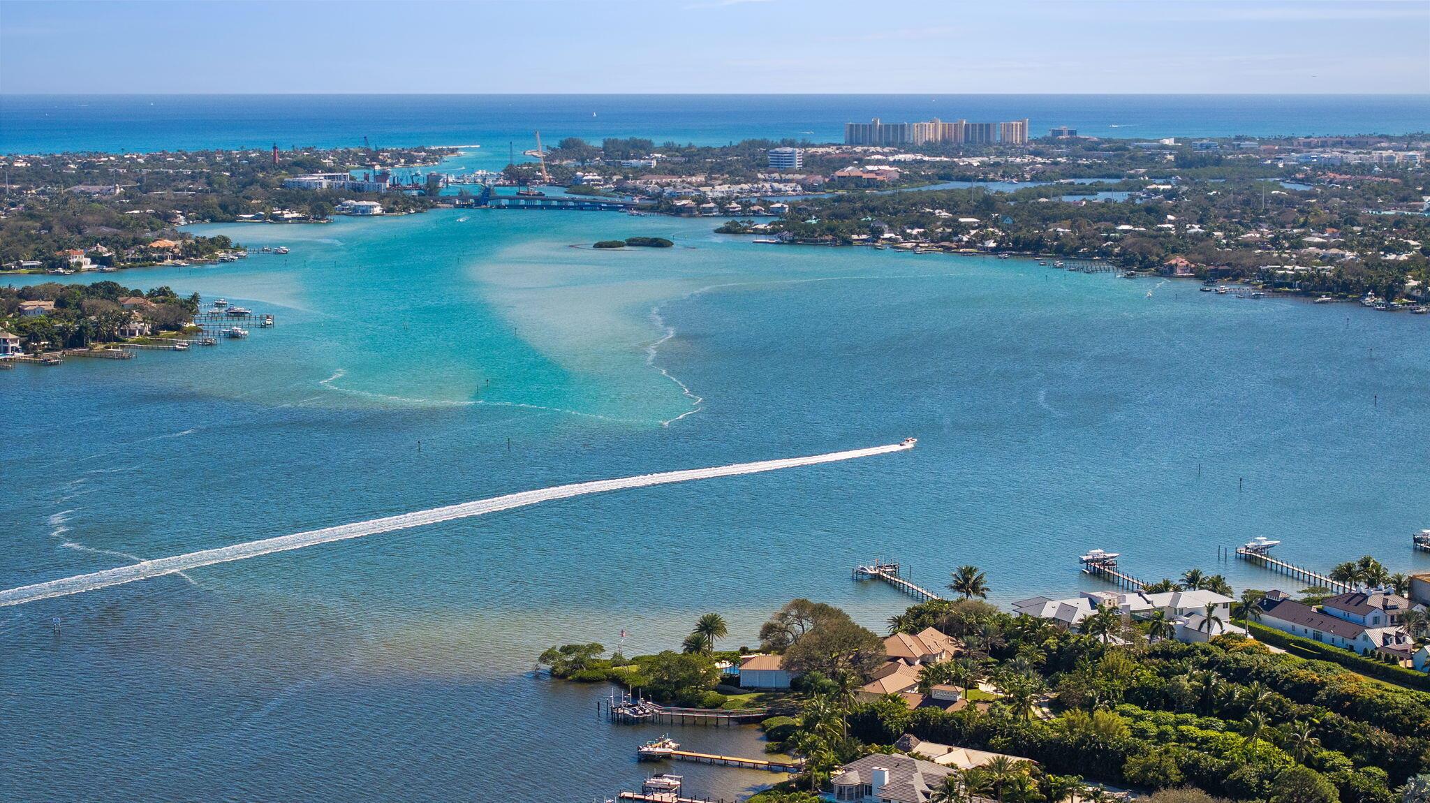 PENNOCK POINT IN - Residential