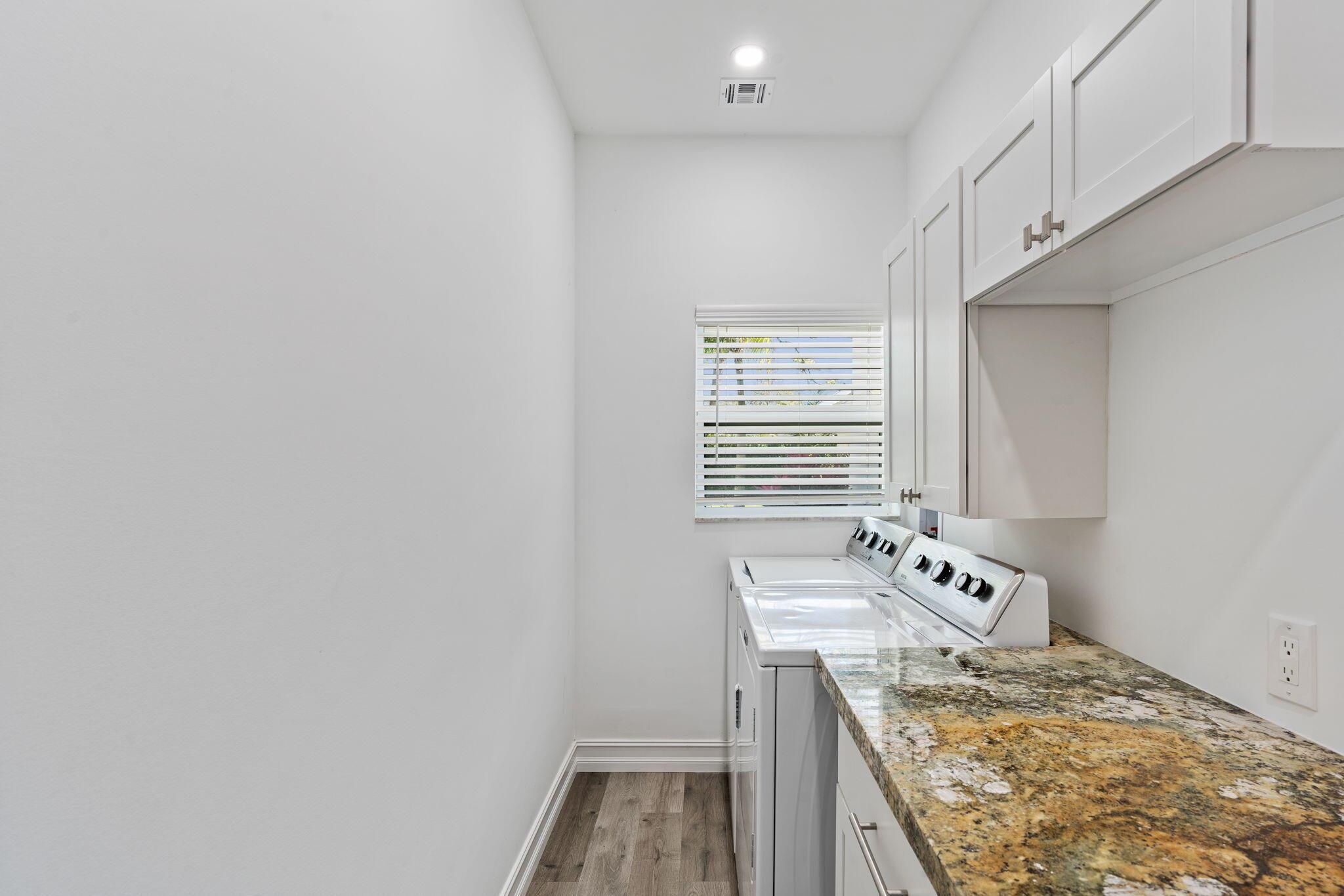 PENNOCK POINT IN - Residential