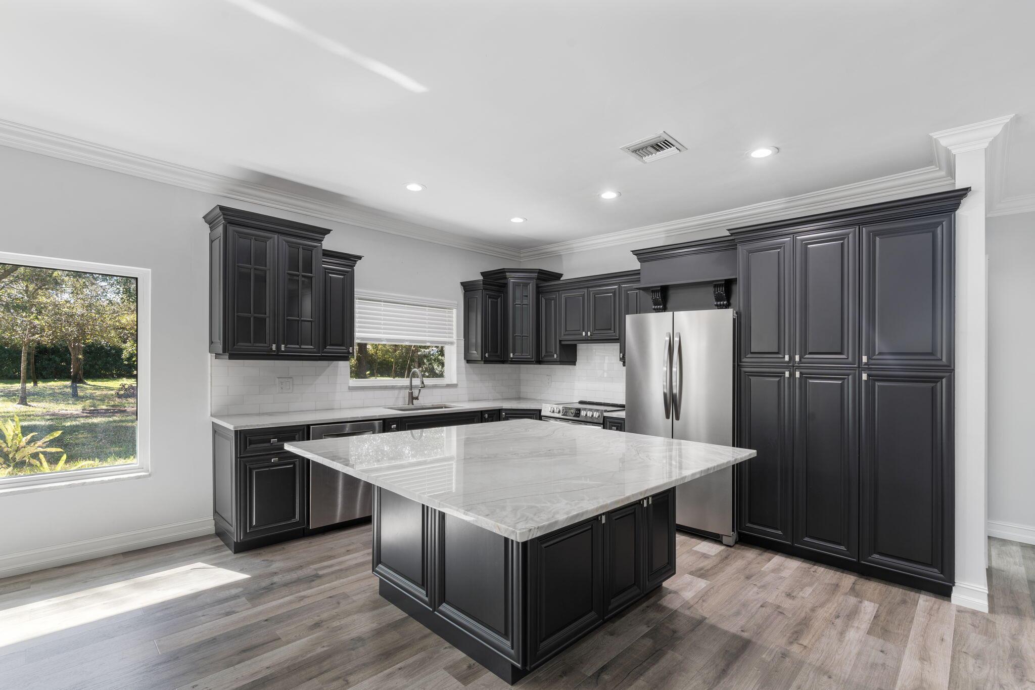 PENNOCK POINT IN - Residential