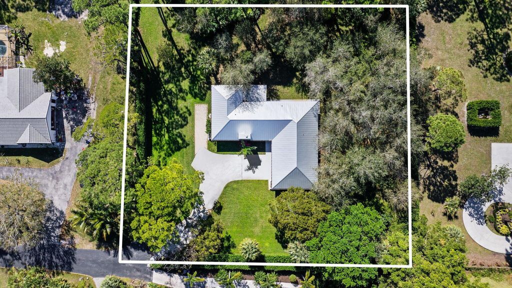 Photo of 5608 Old Fort Jupiter Road, Jupiter, FL 33458 (MLS # R10957309)