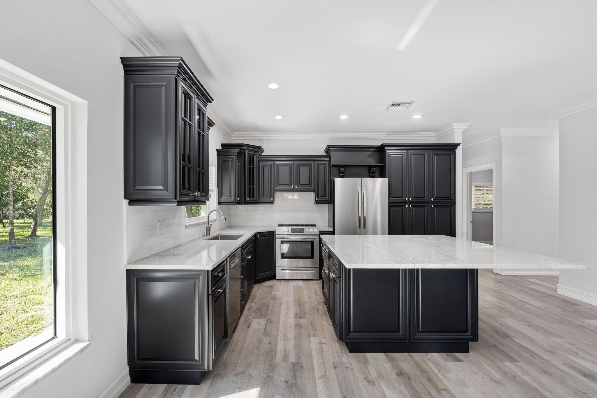 PENNOCK POINT IN - Residential