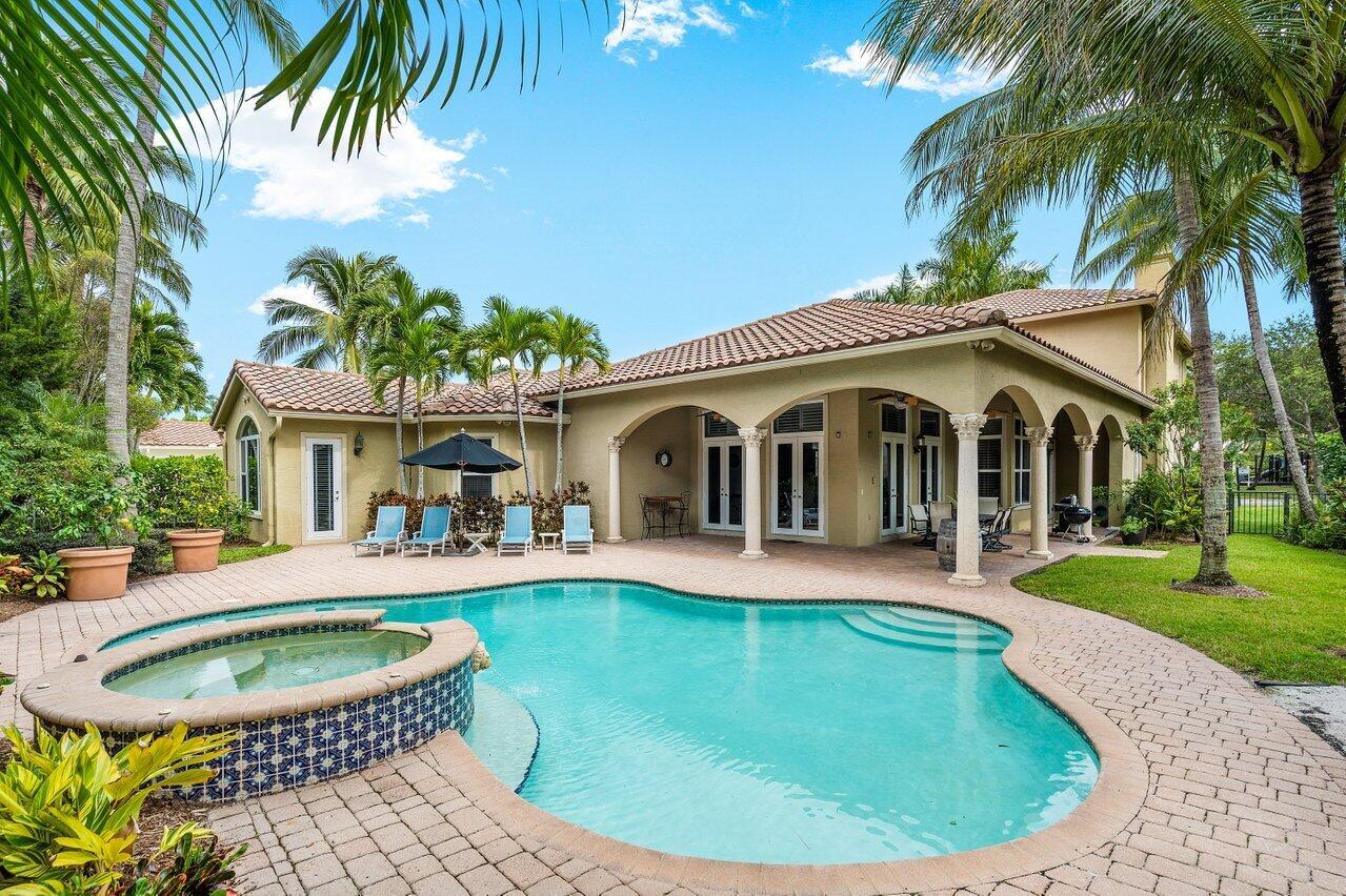 VALENCIA AT ABACOA - Residential