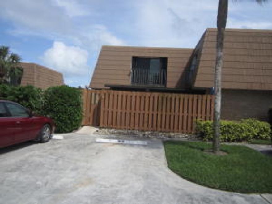 LIKE NEW,FURNISHED,READY TO MOVE -IN : fully upgraded bathrooms and kitchen, pergo and tiles on first floor ,new carpet in bedrooms and stairs. Hurricane
rated Four Seasons Sunroom adds 221 wall air conditioned square feet of living space(Florida room is completely tiled).Barbecue ready patio.Basic
cable is included.NO PETS. Community has 2 pools, 4 tennis courts, 2 racquetball courts,surrounded by large Oaks and Nature Walking path to the
Intracoastal Waterway. Great for kayaks, paddleboards, picnic area. Feels like a resort. NO PETS,truck or motorcycles are allowed.Close to the
Seabranch Preserve State Park and the Riverpines Boardwalk to the Intracoastal Waterway .