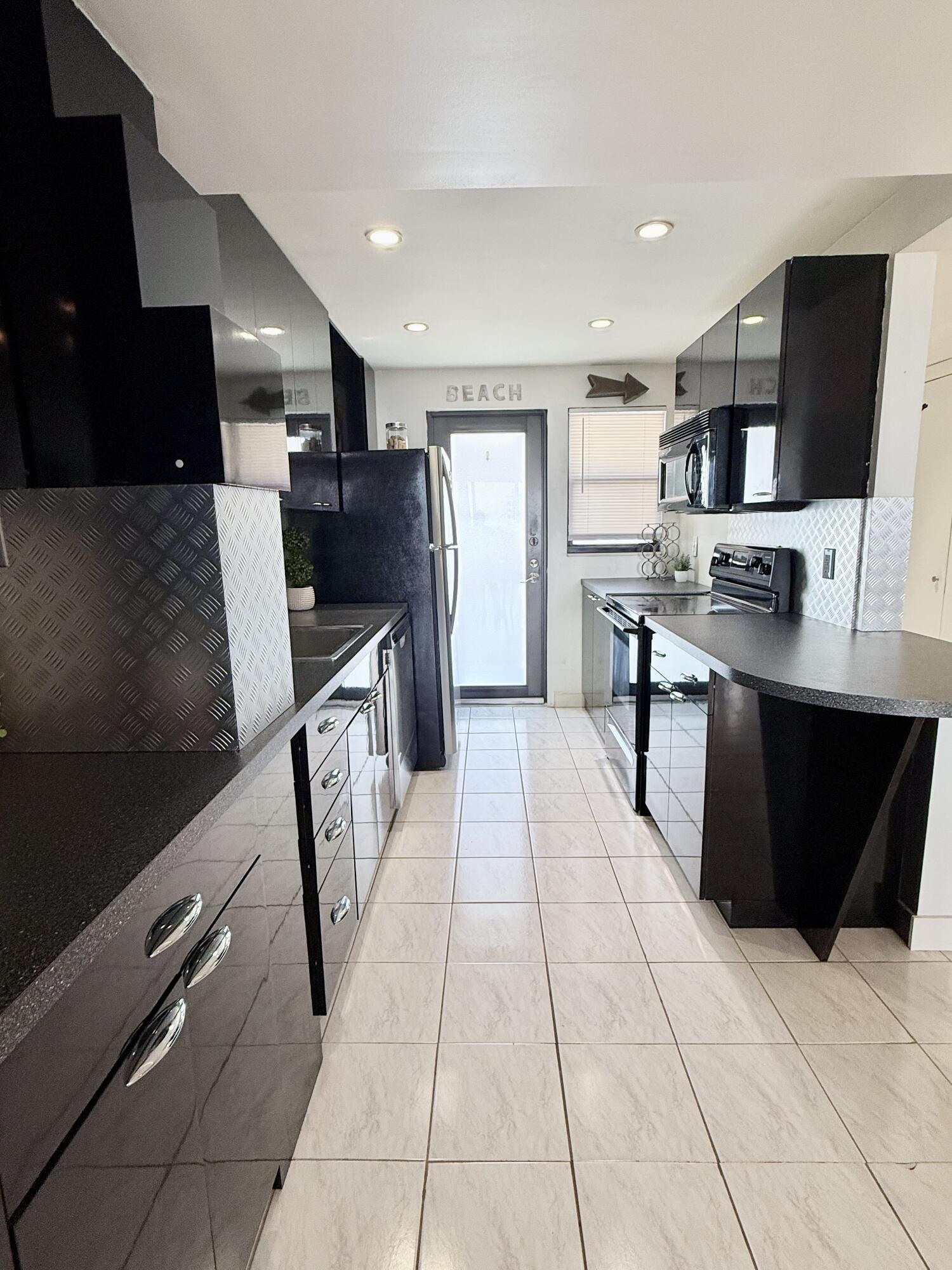GABRIEL TOWERS CONDO - Residential Lease