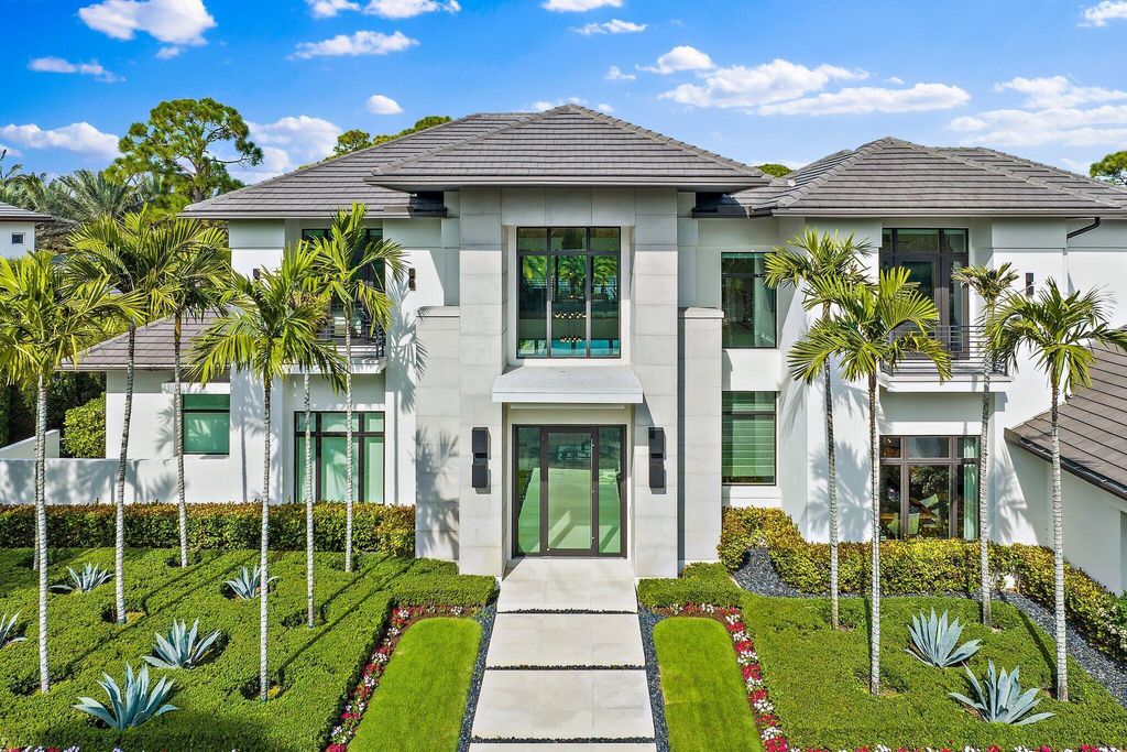 Photo of 103 W Bears Club Drive, Jupiter, FL 33477 (MLS # R10937563)