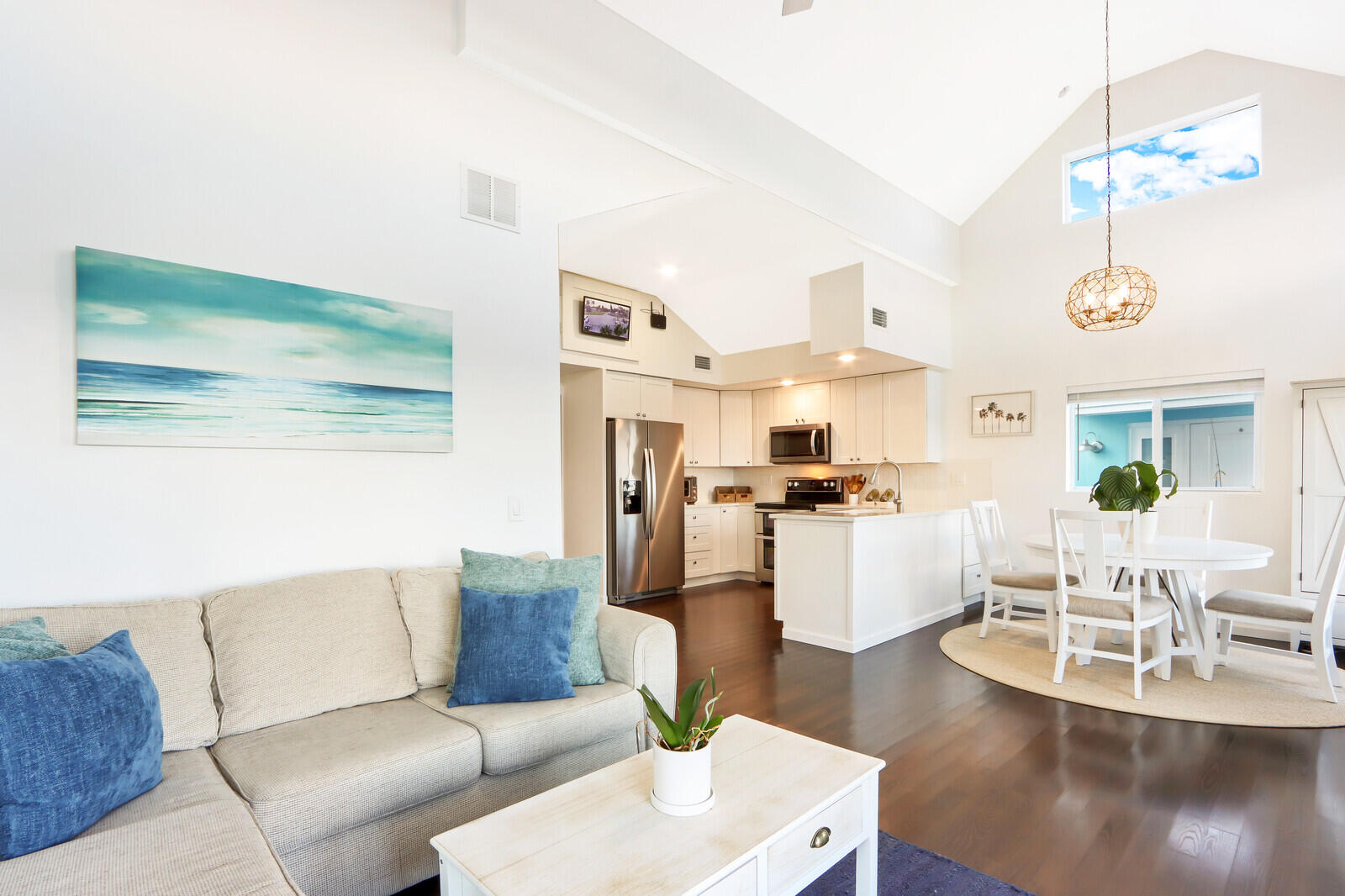 HOLMES UNREC - Residential Income