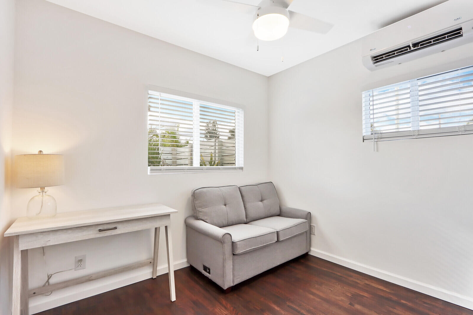 HOLMES UNREC - Residential Income