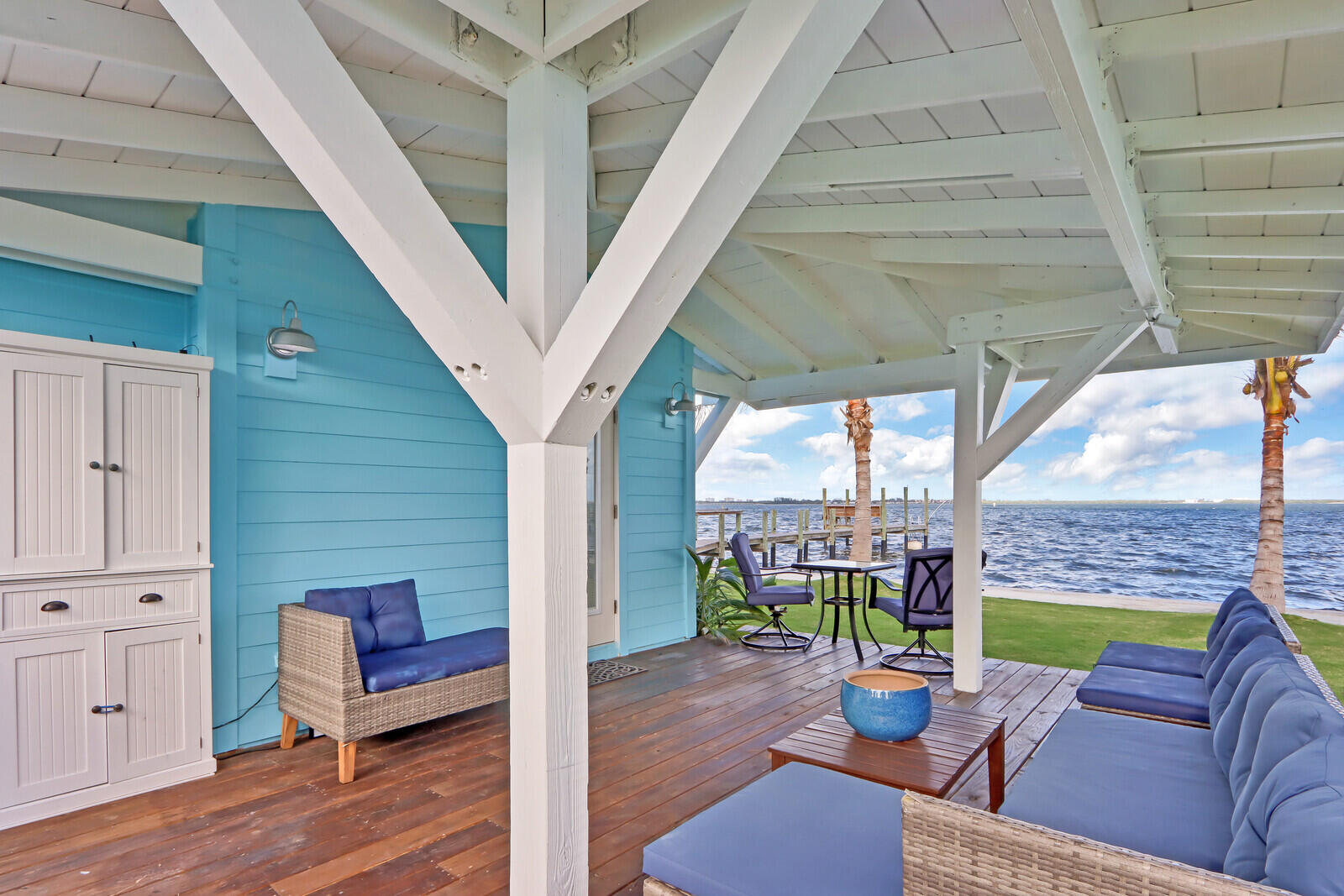 HOLMES UNREC - Residential Income