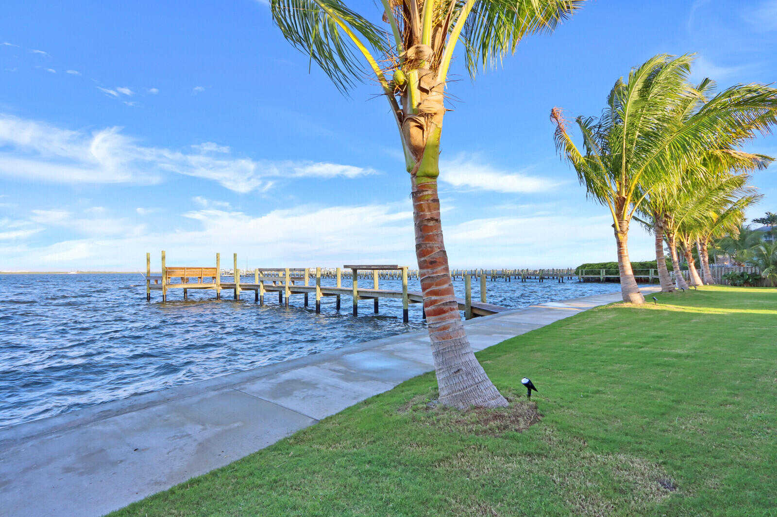 HOLMES UNREC - Residential Income