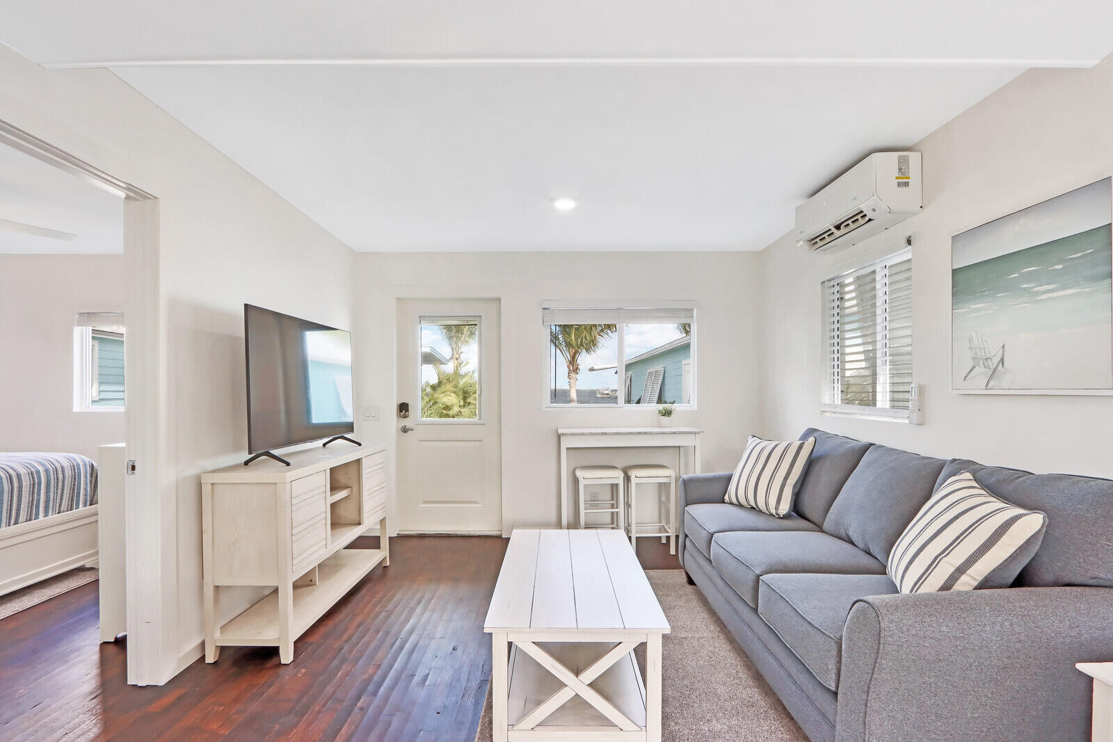 HOLMES UNREC - Residential Income