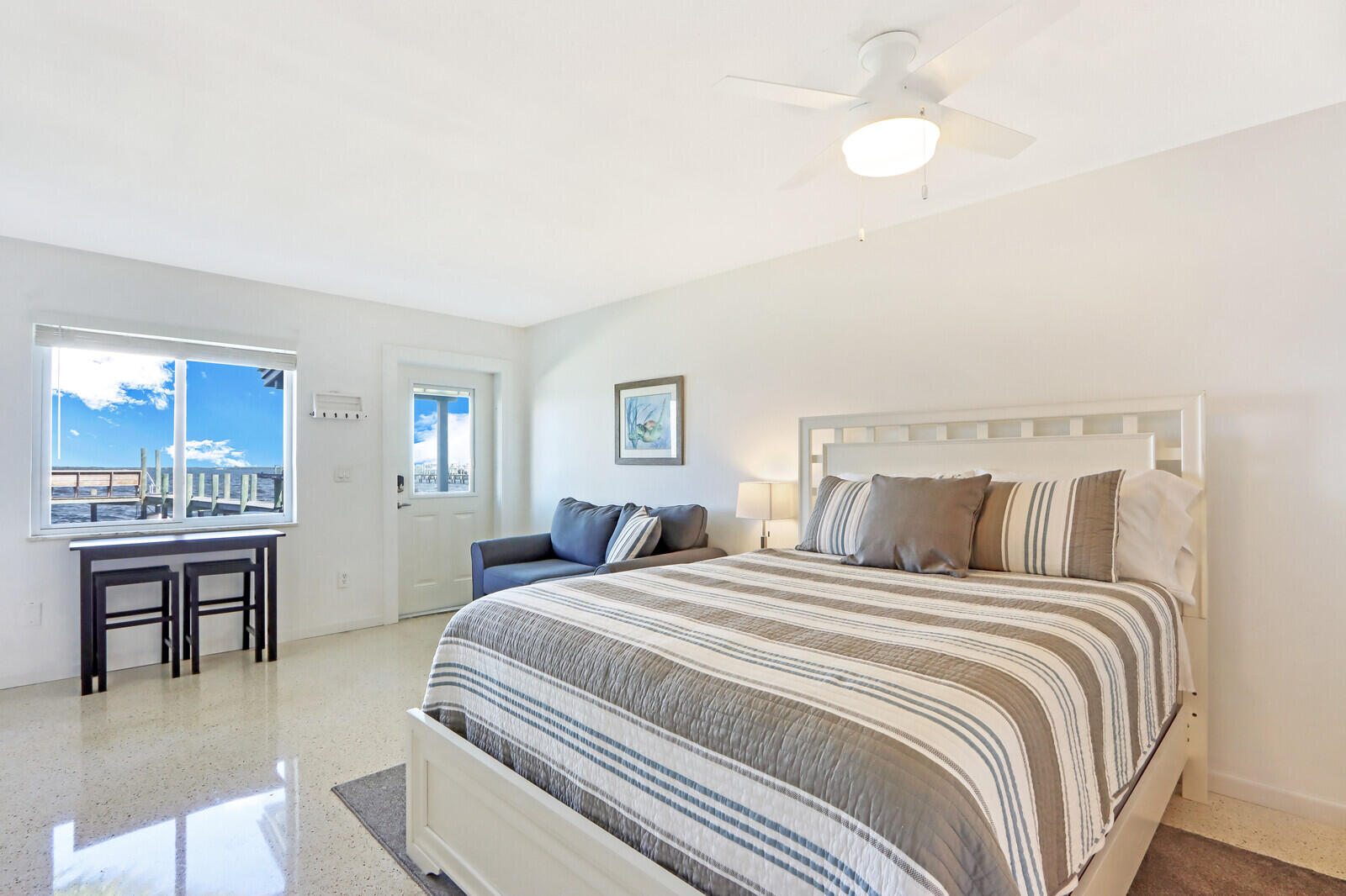 HOLMES UNREC - Residential Income