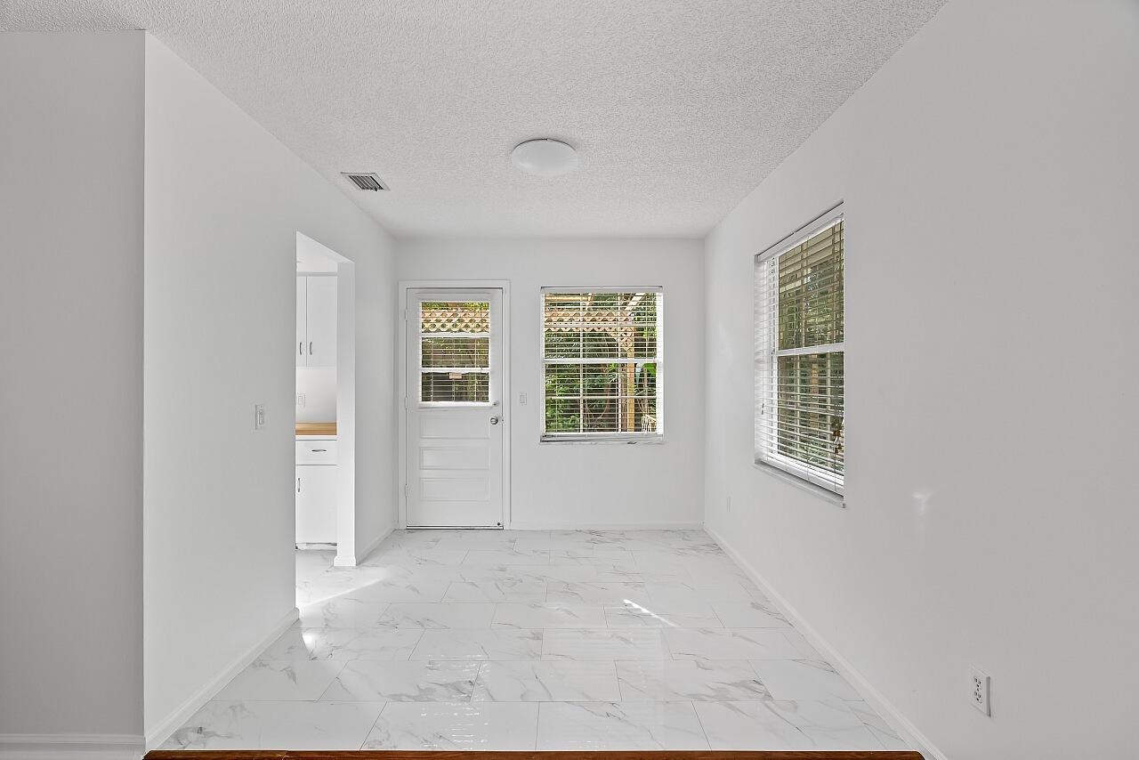 GLENDALE LAKES SUB - Residential