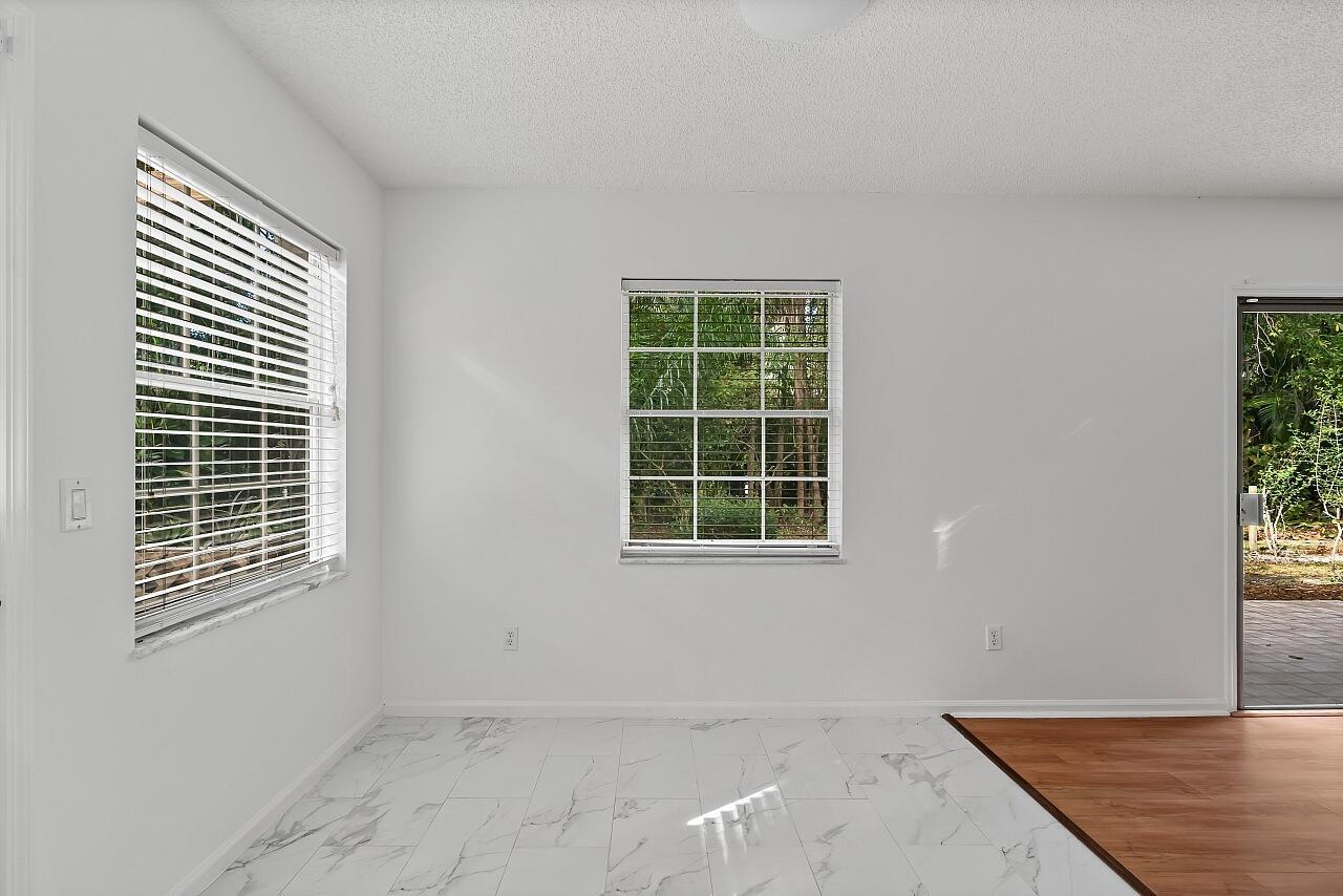 GLENDALE LAKES SUB - Residential