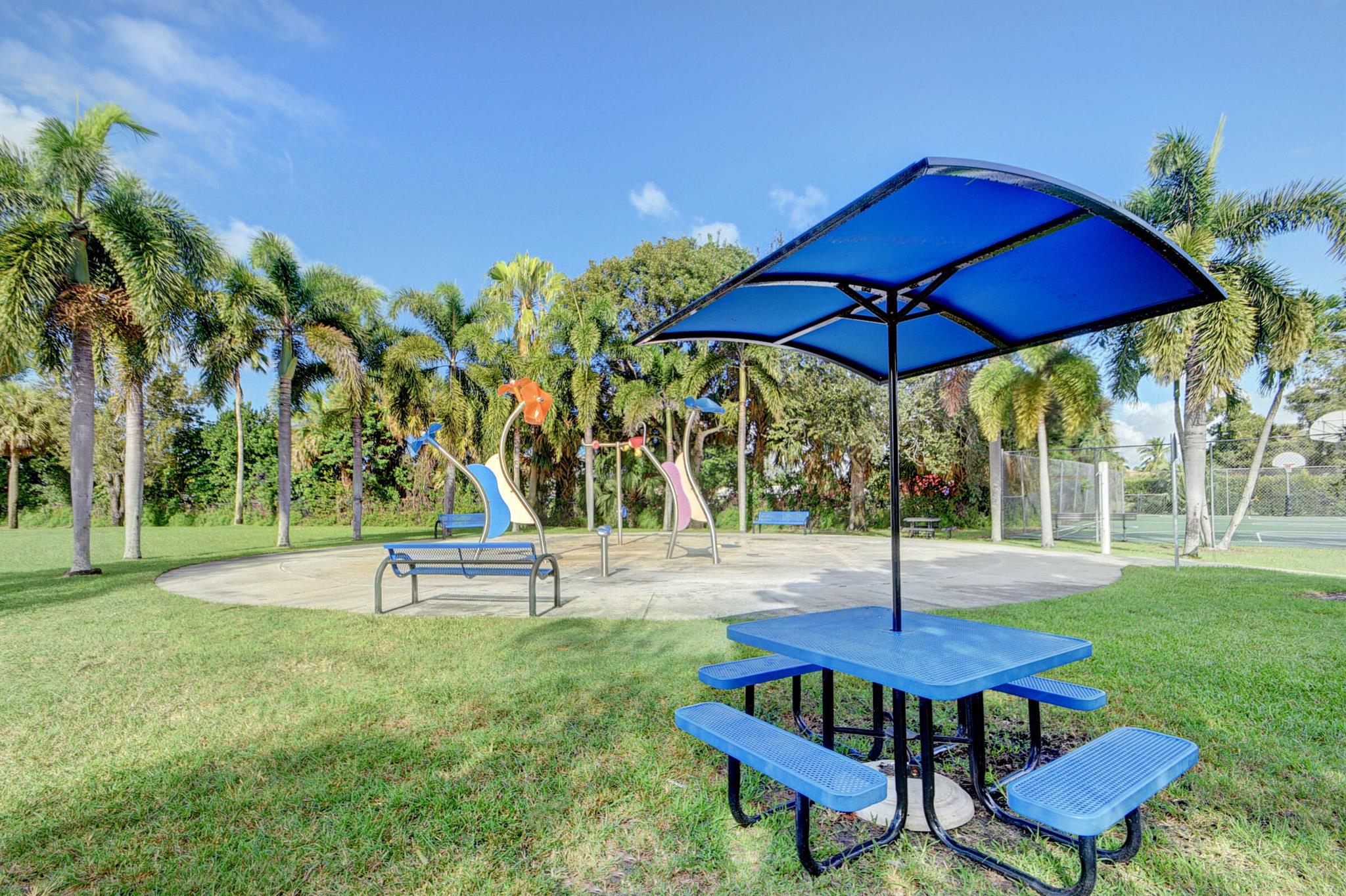 CYPRESS KEY VILLAS - Residential