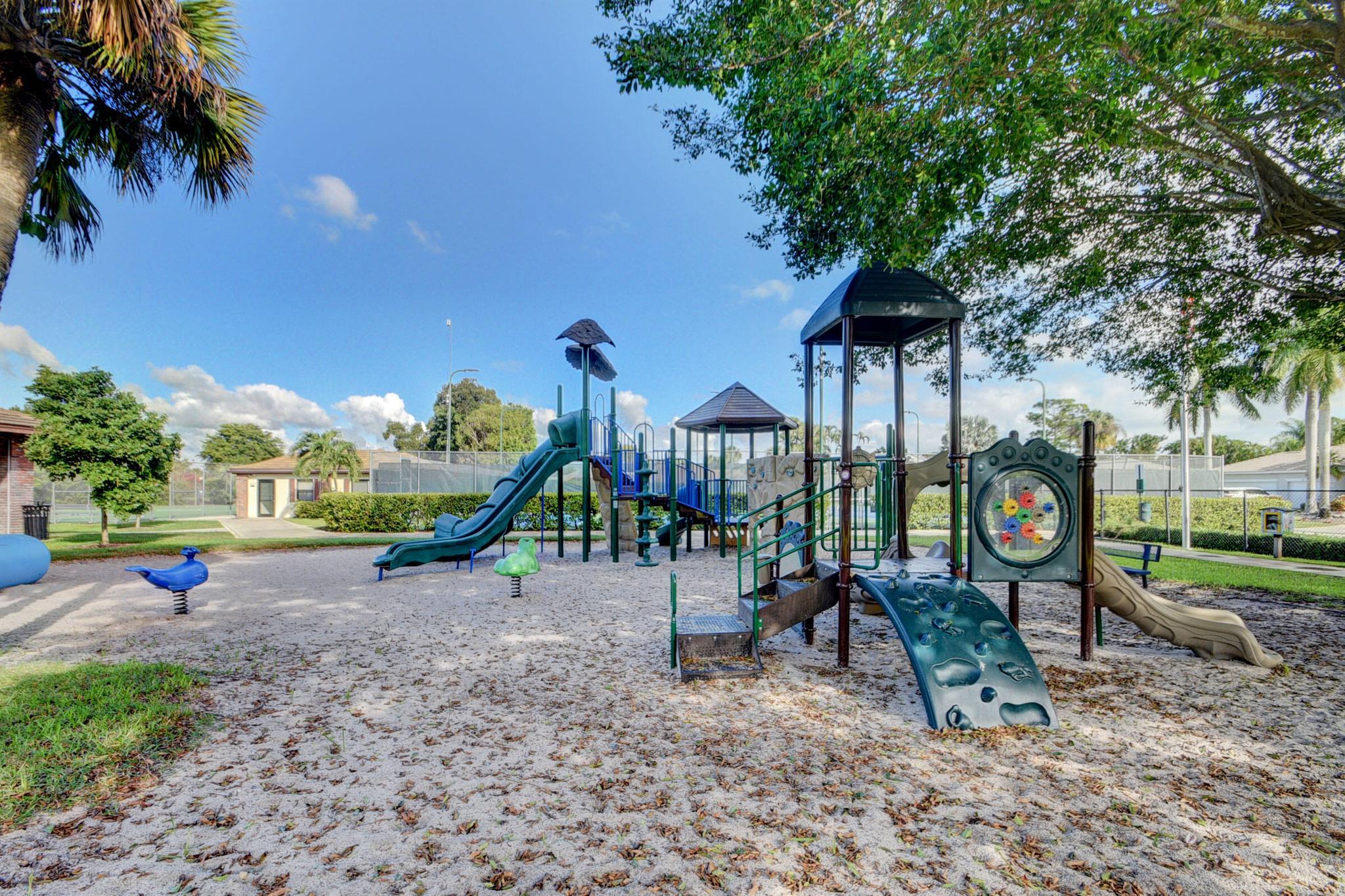 CYPRESS KEY VILLAS - Residential