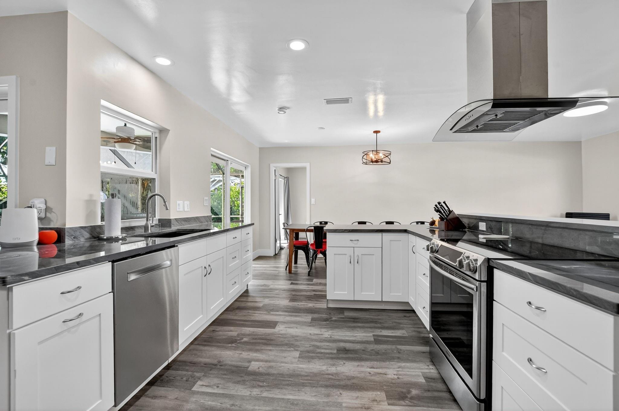 Country Club Village Sec - Residential