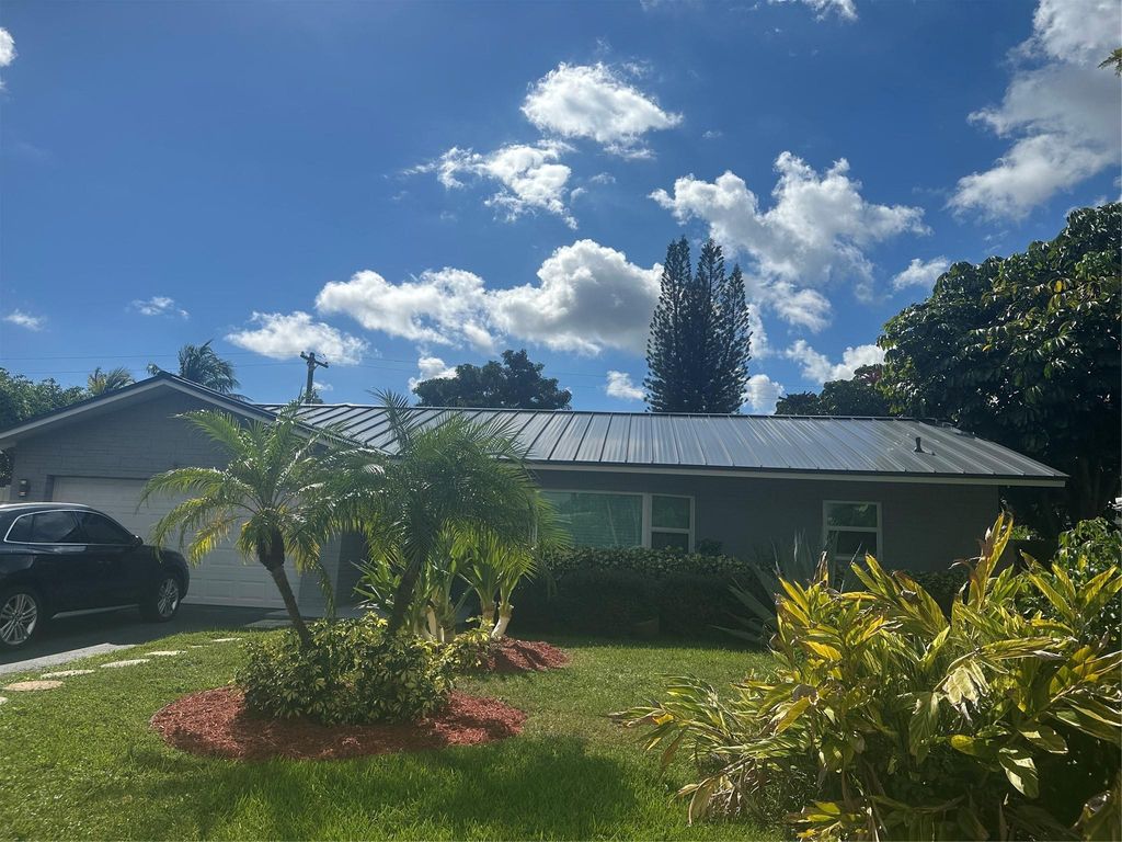 Photo of 1650 NW 9th St, Boca Raton, FL 33486 (MLS # F10533257)
