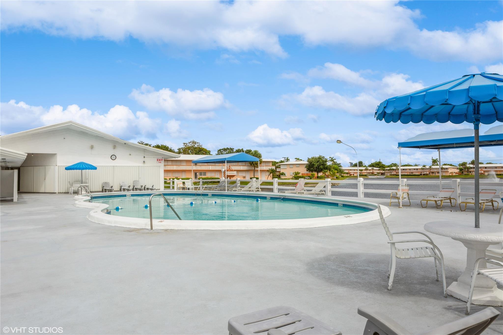 ROLEN LAKE GARDENS - Residential