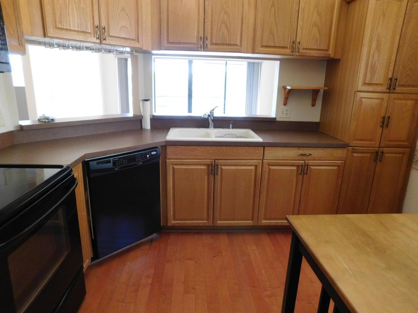 SOUTH LAKE CONDO Dos Lago - Residential Lease