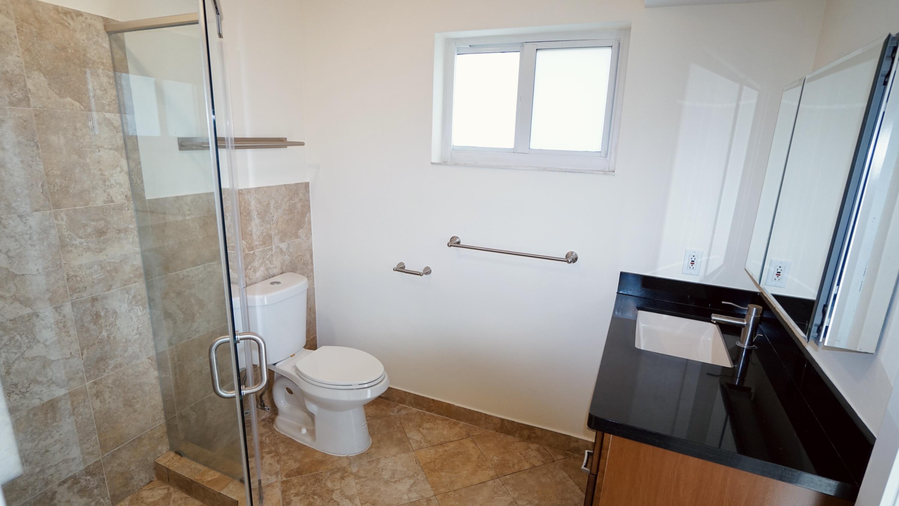 IMPERIAL POINT 5 SEC - Residential