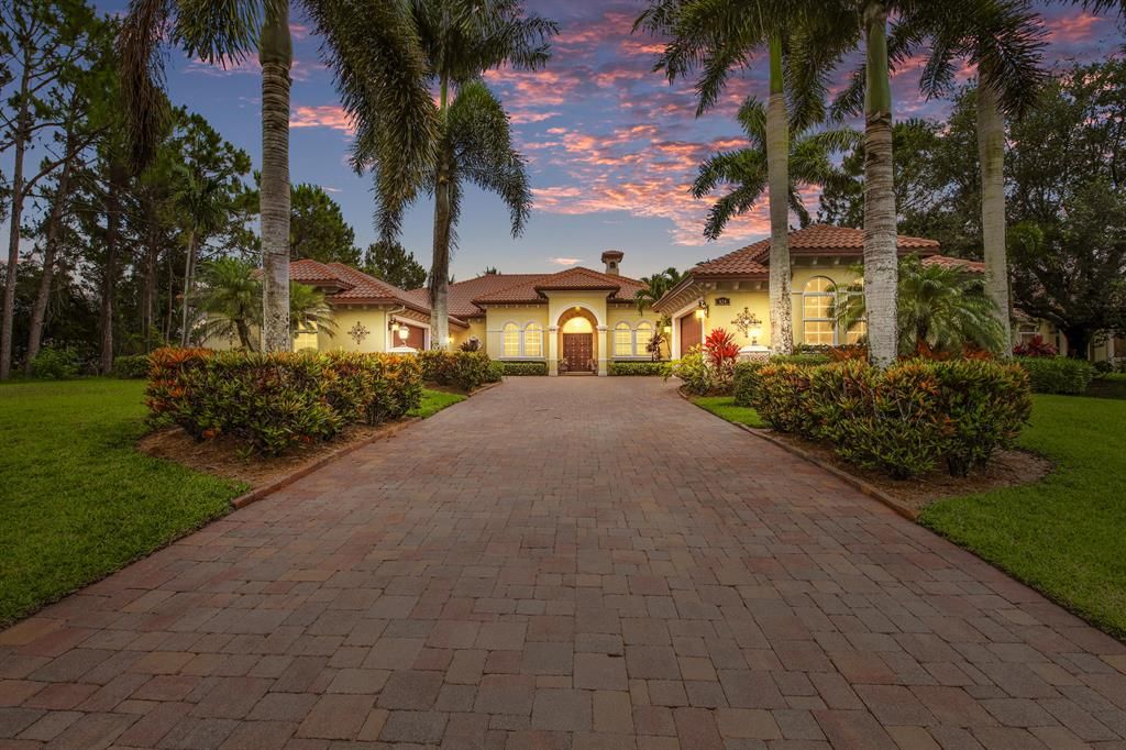 Photo of 824 SW Squires Johns Lane, Palm City, FL 34990 (MLS # R10714175)