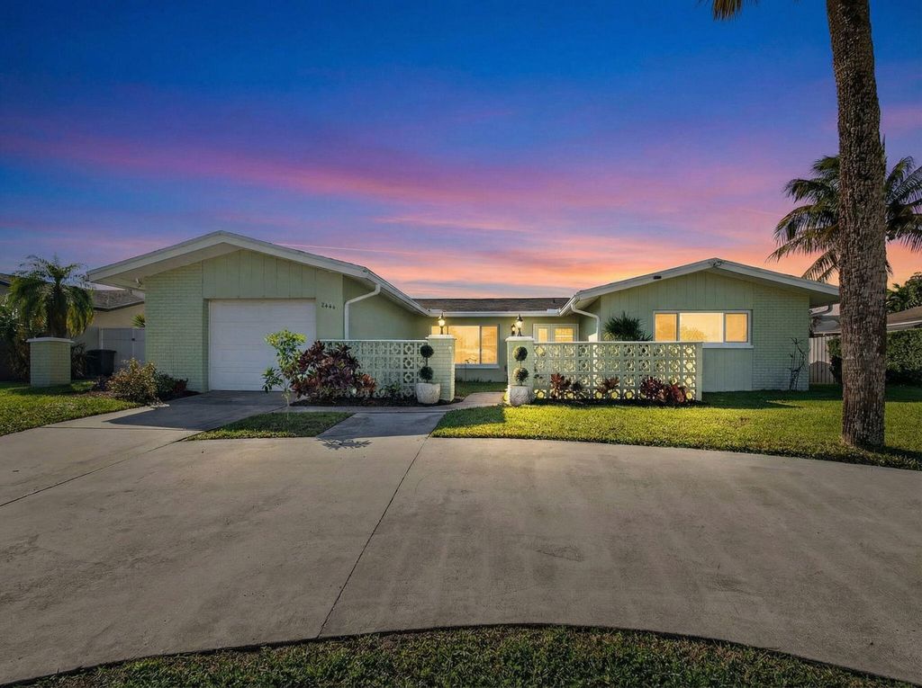Photo of 3646 Cypress Street, Palm Beach Gardens, FL 33410 (MLS # R11164418)