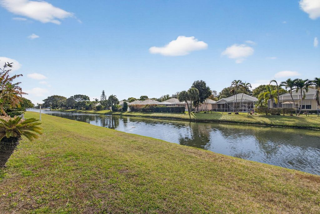 Photo of 3646 Cypress Street, Palm Beach Gardens, FL 33410 (MLS # R11164418)