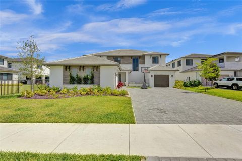 A home in Cooper City