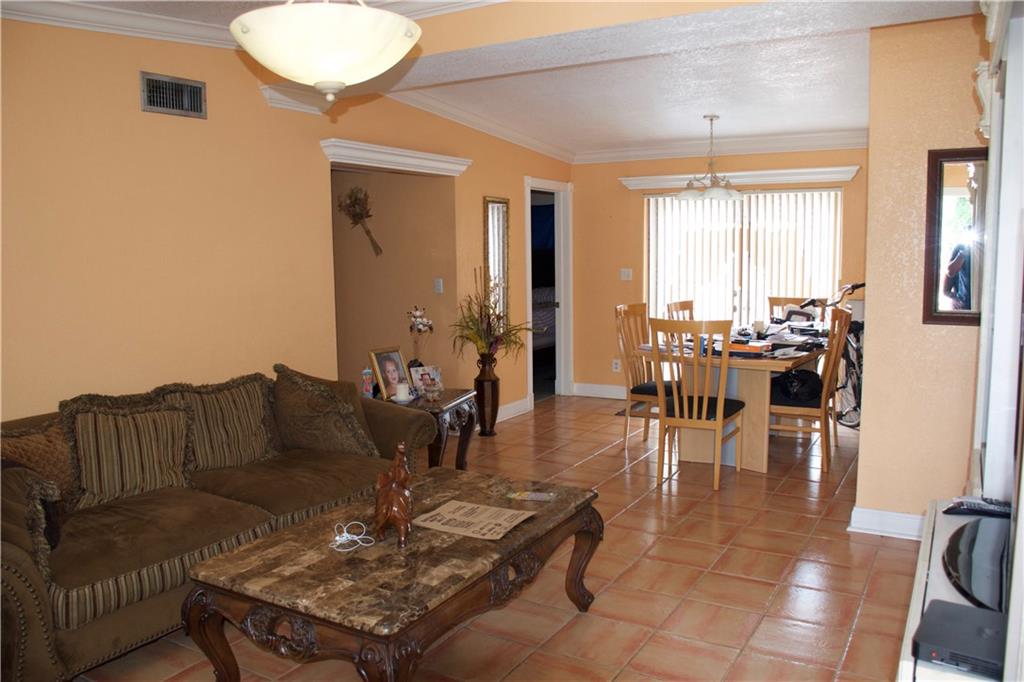 Forest Hill Village 04 - Residential