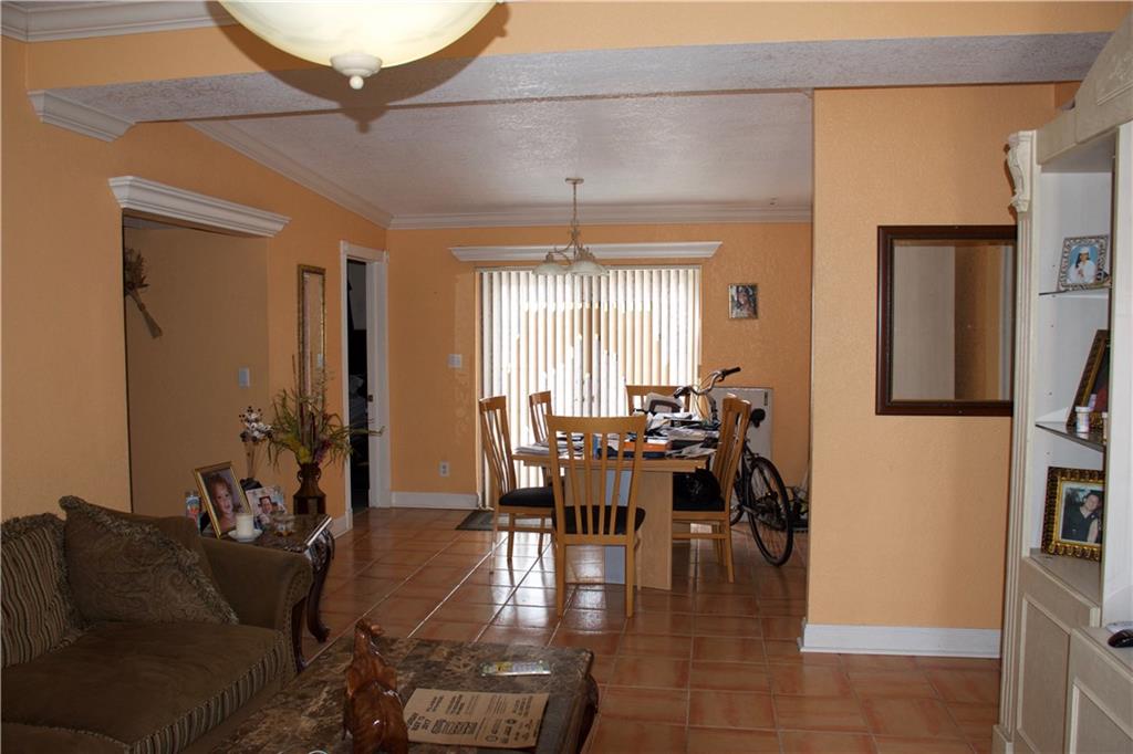 Forest Hill Village 04 - Residential