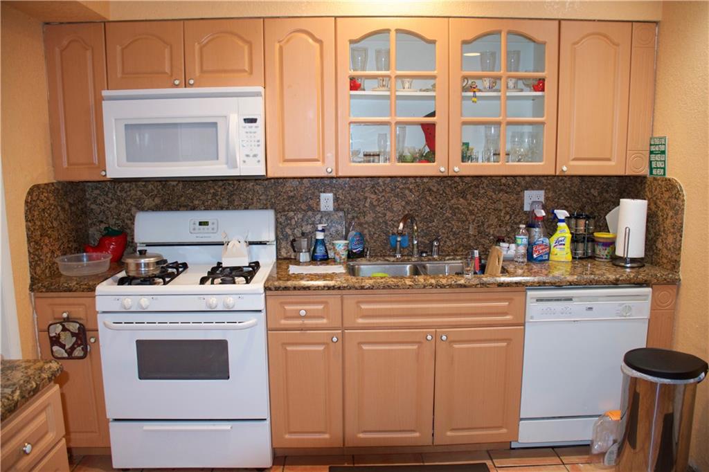 Forest Hill Village 04 - Residential