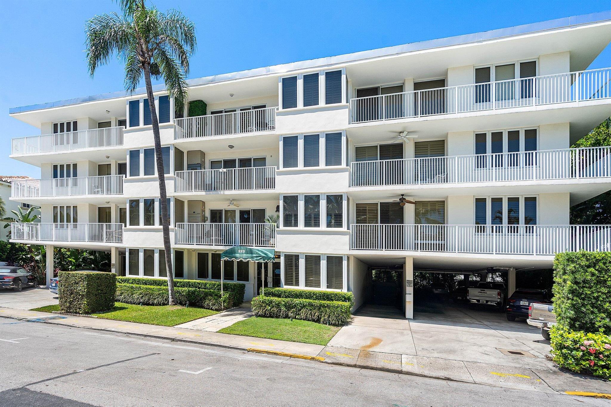 PALM BEACH ATLANTIC COND - Residential