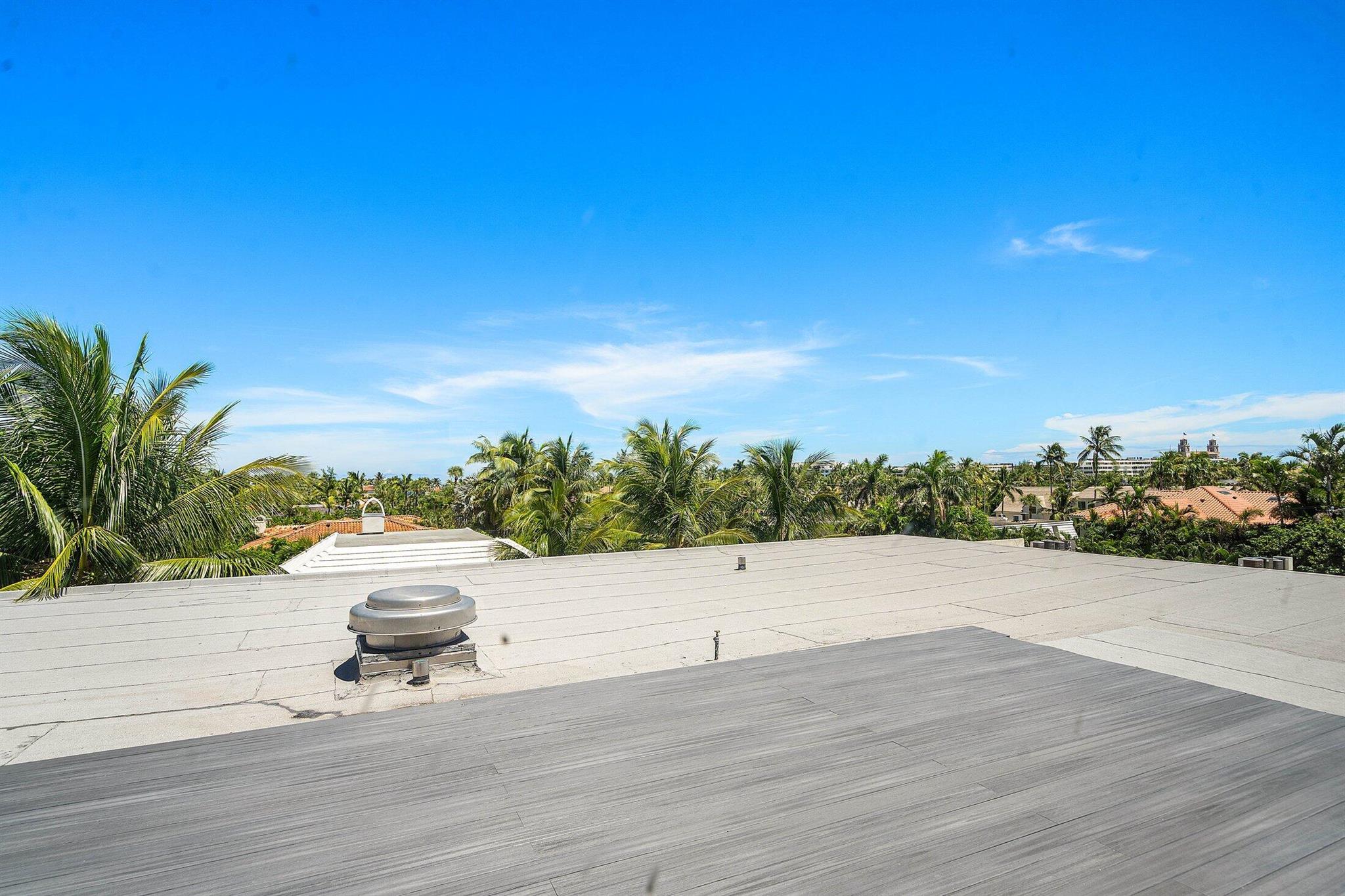 PALM BEACH ATLANTIC COND - Residential