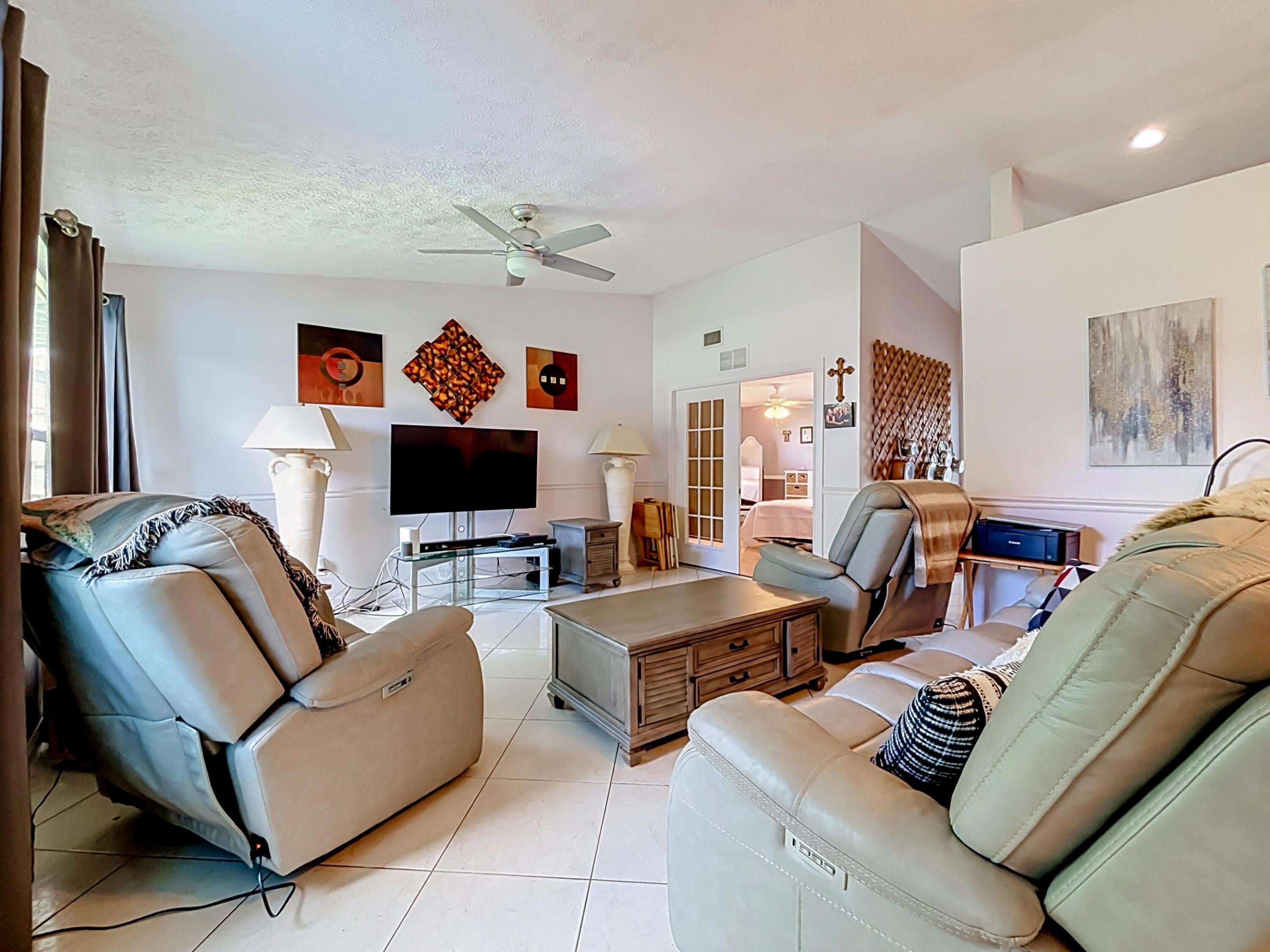 1615 SW Alberca Lane
