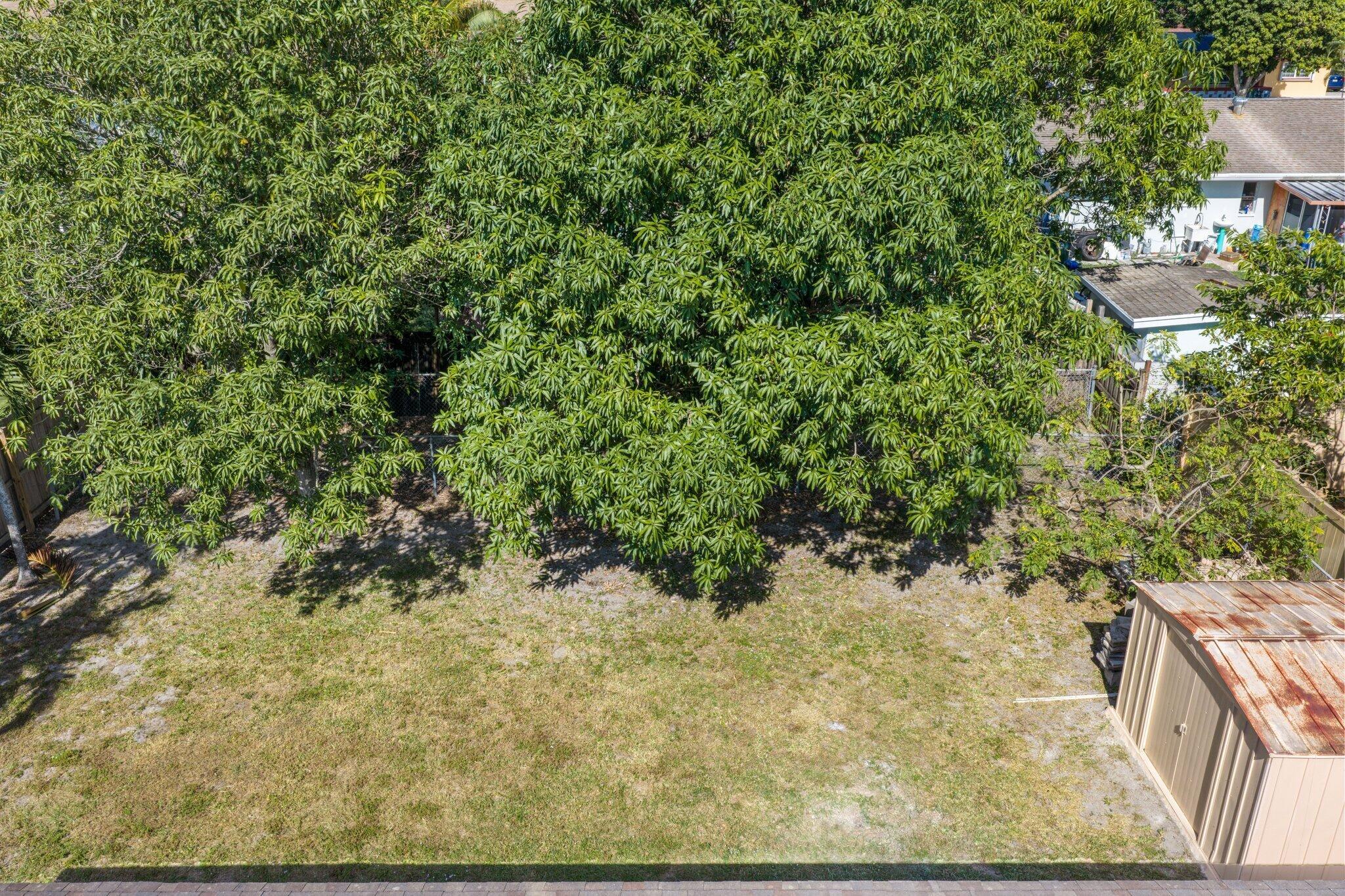 LAKE WORTH HILLS 2ND ADD - Residential