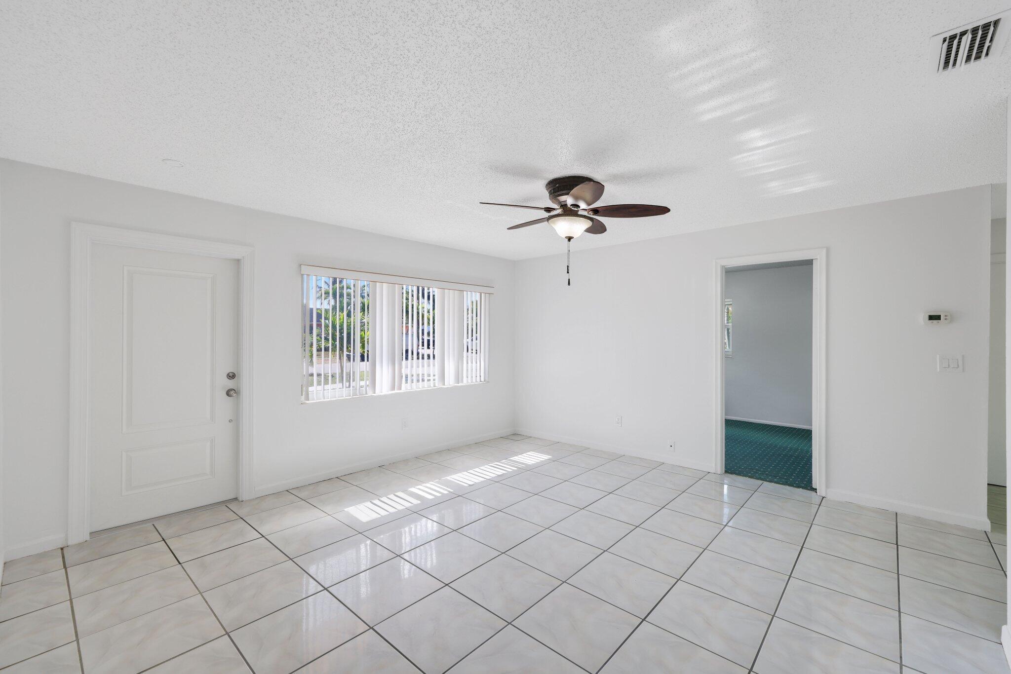 LAKE WORTH HILLS 2ND ADD - Residential