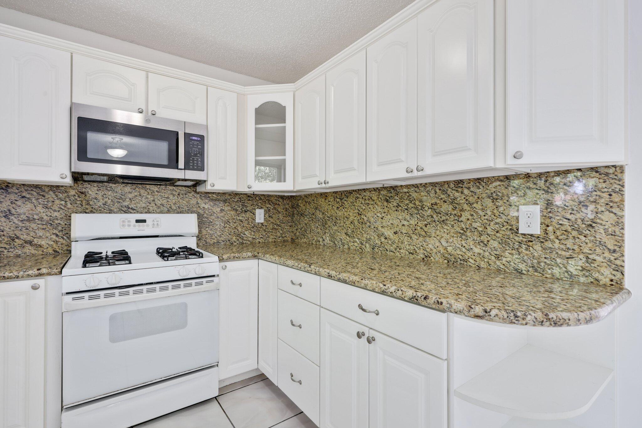 LAKE WORTH HILLS 2ND ADD - Residential