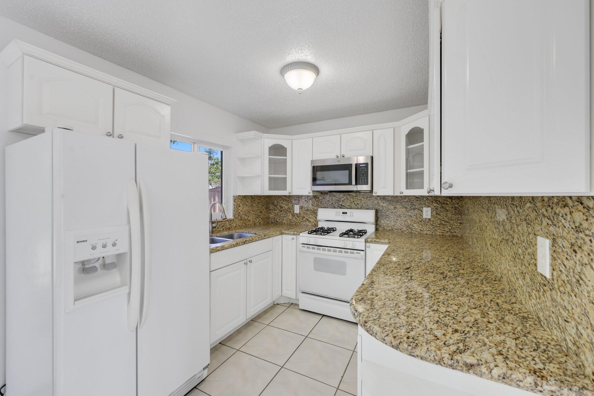 LAKE WORTH HILLS 2ND ADD - Residential