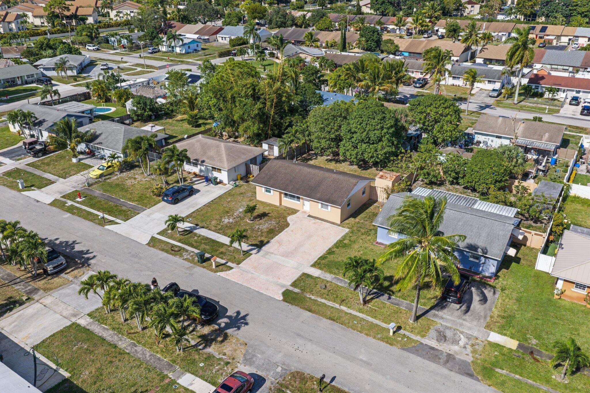 LAKE WORTH HILLS 2ND ADD - Residential
