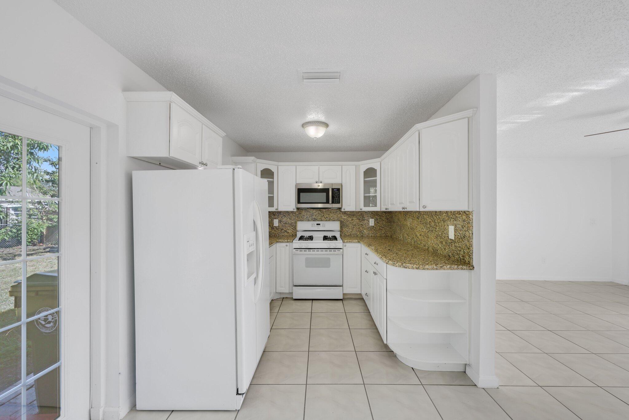 LAKE WORTH HILLS 2ND ADD - Residential