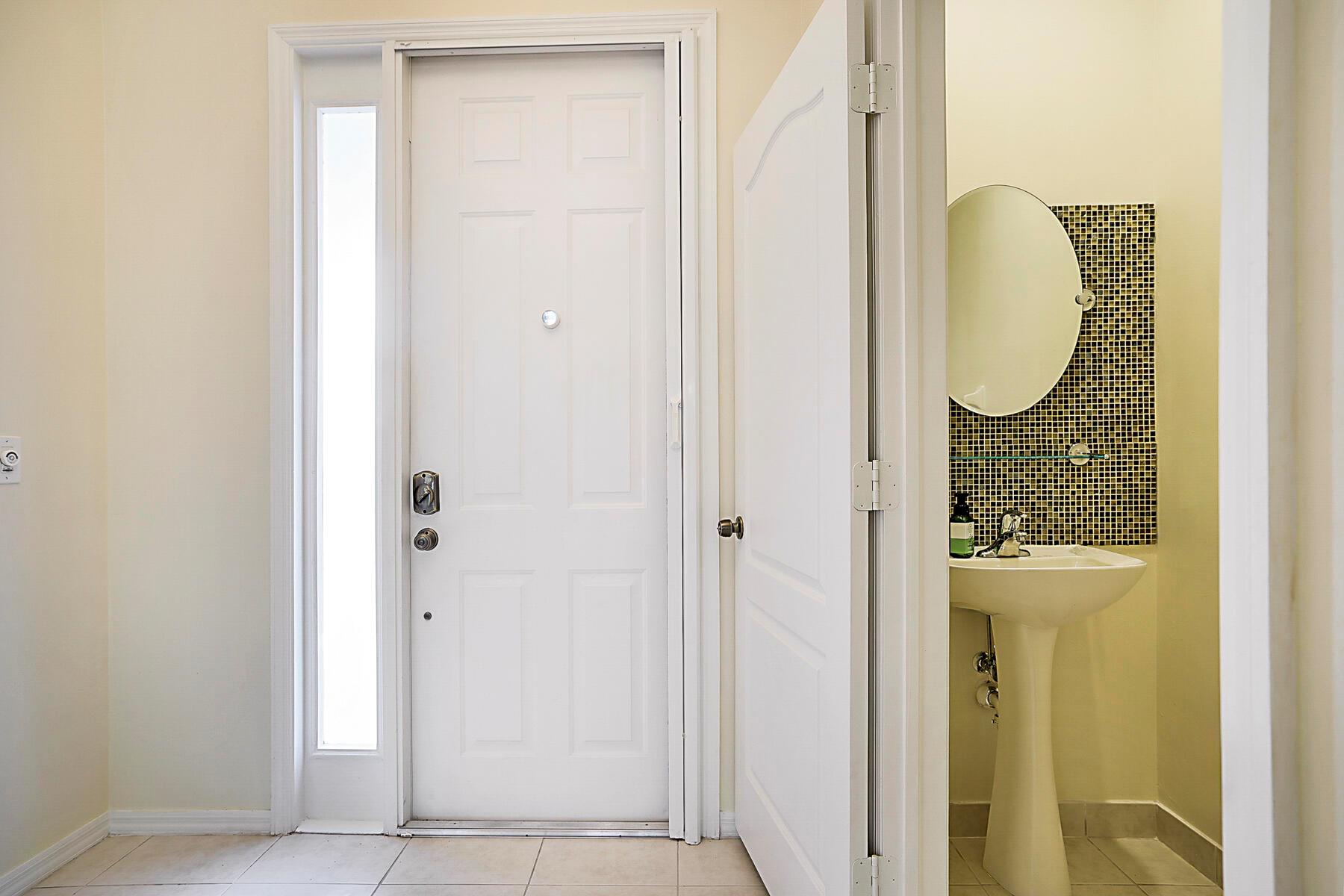 Riviera Beach, Florida 33418, United States, 3 Bedrooms Bedrooms, ,3 BathroomsBathrooms,Residential,Pending,207912