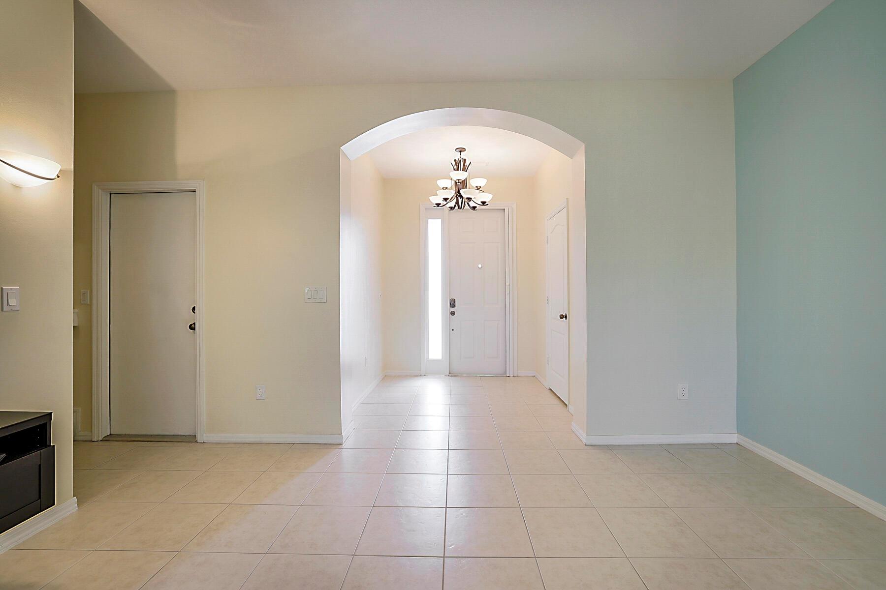 Riviera Beach, Florida 33418, United States, 3 Bedrooms Bedrooms, ,3 BathroomsBathrooms,Residential,Pending,207912