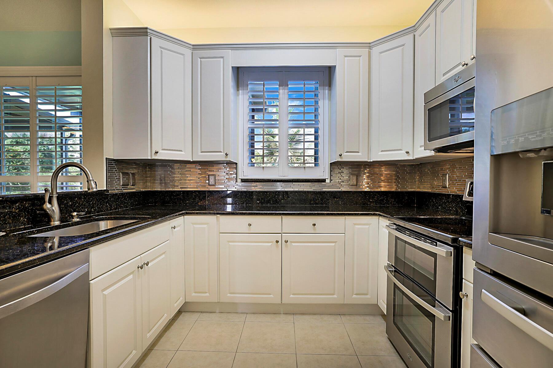 Riviera Beach, Florida 33418, United States, 3 Bedrooms Bedrooms, ,3 BathroomsBathrooms,Residential,Pending,207912