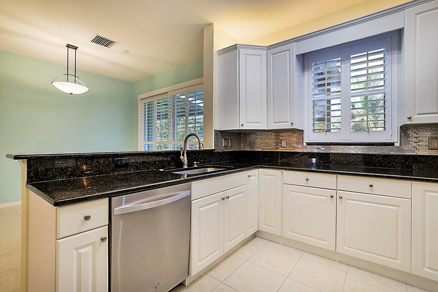 Riviera Beach, Florida 33418, United States, 3 Bedrooms Bedrooms, ,3 BathroomsBathrooms,Residential,Pending,207912