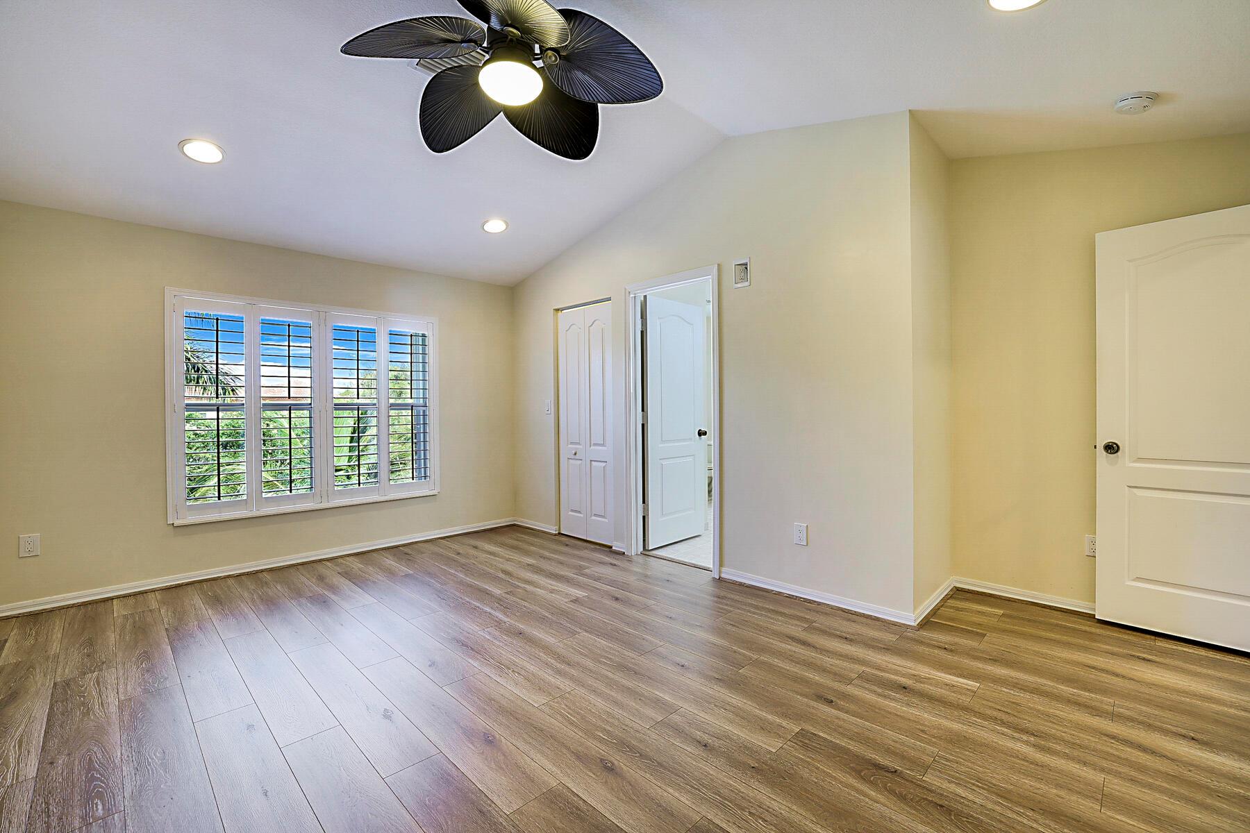 Riviera Beach, Florida 33418, United States, 3 Bedrooms Bedrooms, ,3 BathroomsBathrooms,Residential,Pending,207912