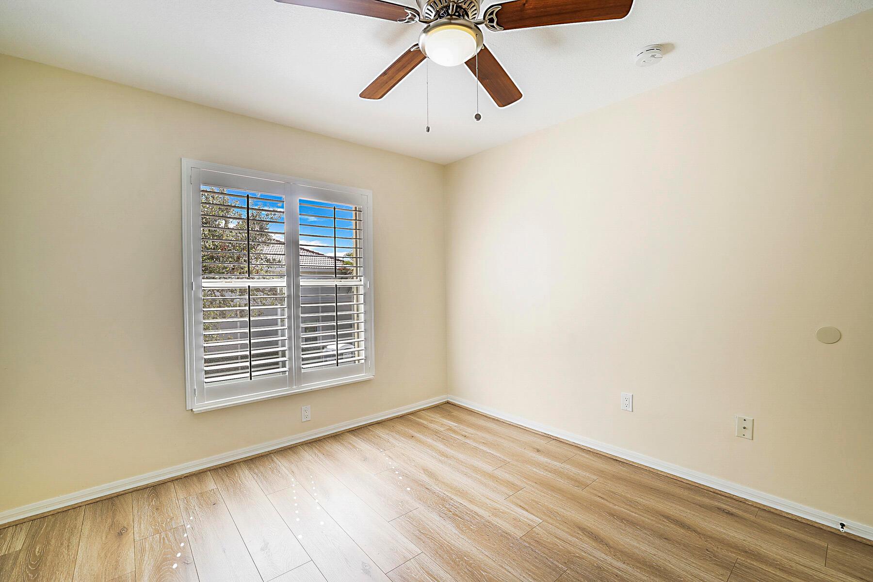 Riviera Beach, Florida 33418, United States, 3 Bedrooms Bedrooms, ,3 BathroomsBathrooms,Residential,Pending,207912