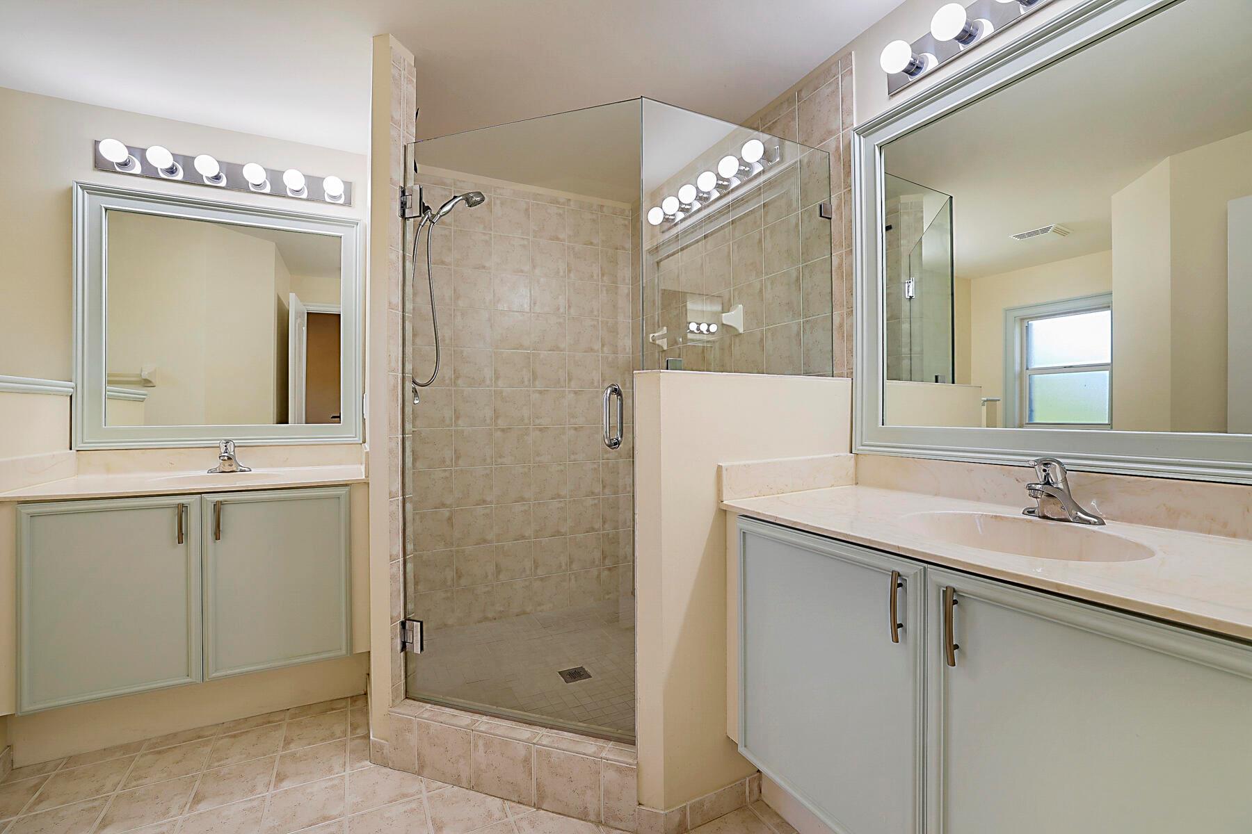 Riviera Beach, Florida 33418, United States, 3 Bedrooms Bedrooms, ,3 BathroomsBathrooms,Residential,Pending,207912