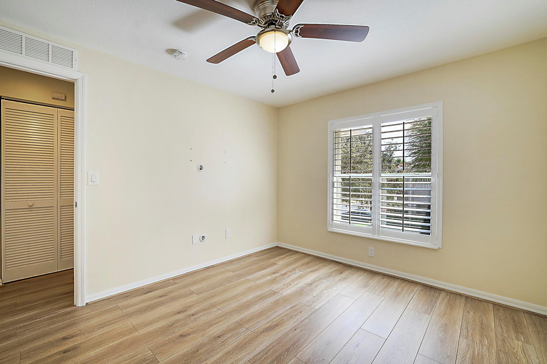 Riviera Beach, Florida 33418, United States, 3 Bedrooms Bedrooms, ,3 BathroomsBathrooms,Residential,Pending,207912