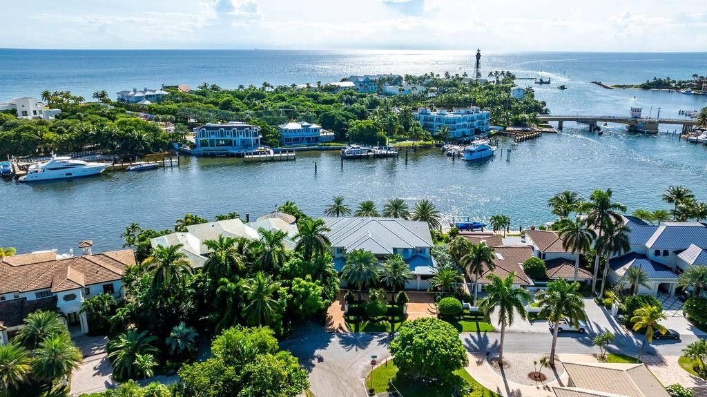 Photo of 2798 NE 24th Street, Lighthouse Point, FL 33064 (MLS # B26031581)